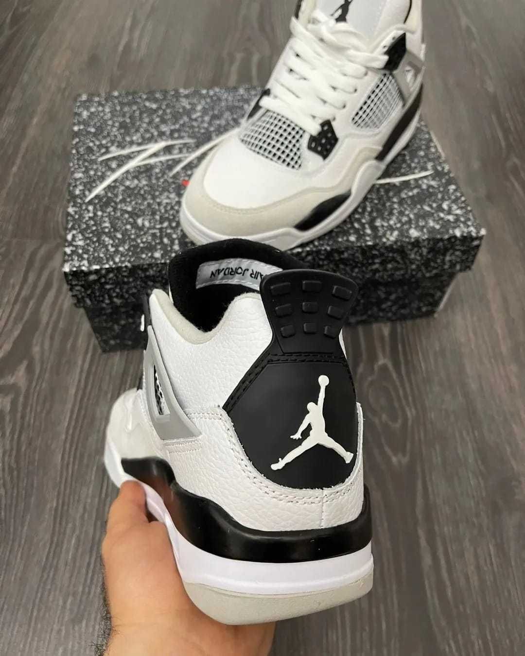 JORDAN 4 military black 36-45