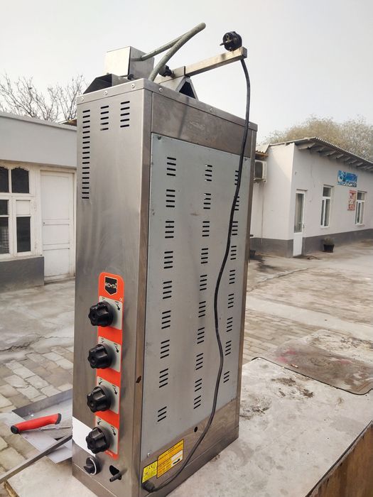 Шаурма гушт пиширадиган ускуна