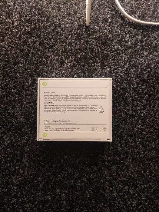 Apple AirPods Pro 3 – noi, sigilate, cu factură