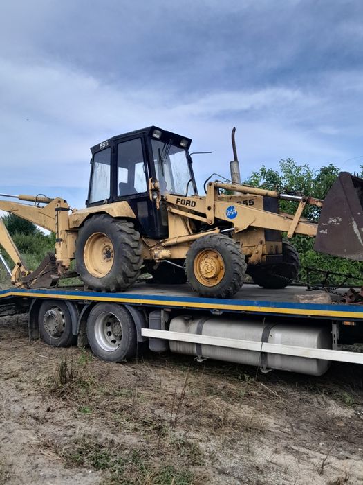 Dezmembrez buldoexcavator ford 655