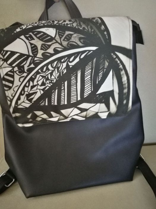 Дамска раница чанта bardobags с ръчнорисуван абстрактен принт
