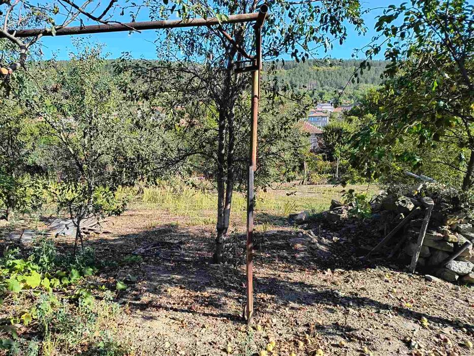 Парцел с ПУП в с. Присово