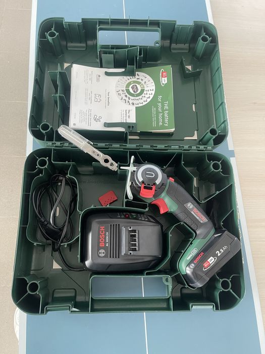 Fierăstrău Bosch AdvancedCut 18 NanoBlade