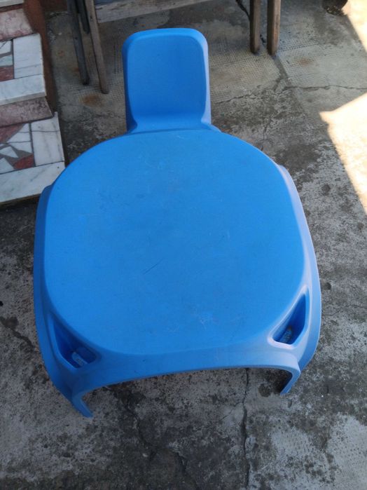 masuta plastic si scaunel