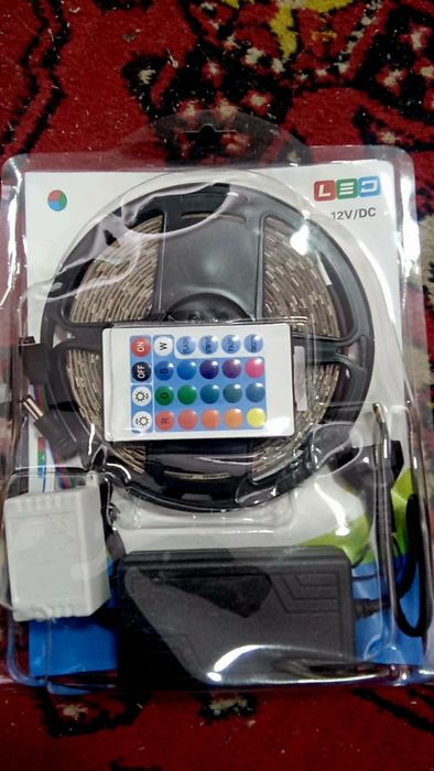 Лента светодиодная разноцветная 5 метров полный комплект