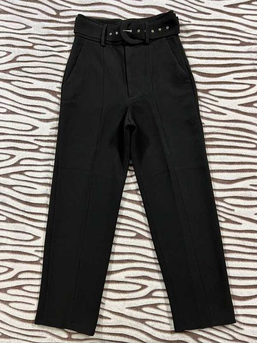 Pantaloni Zara cropped cu curea noi, fara eticheta
