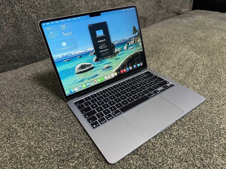  Apple / MacBook Air 13 / M4 2025 / 16+ 256 / Sky Blue / 4 Incarcari
