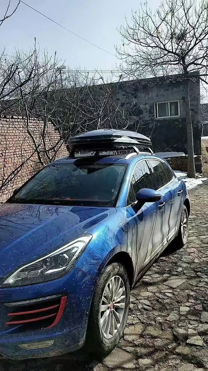 Автобокс на крышу автомобиля