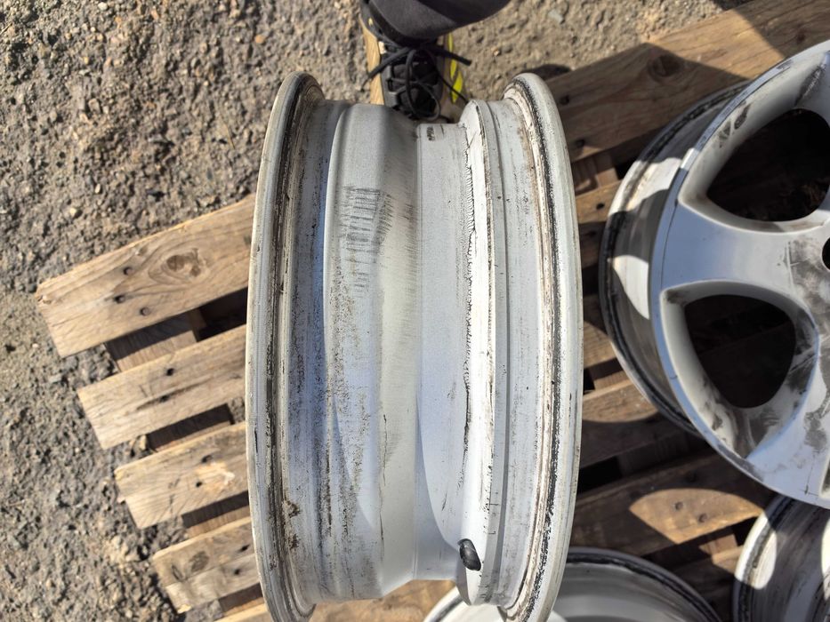 15 цола 4 х 100 мм Сузуки / Мазда / КИЯ / ТОйота - 5,5 Инча / ЕТ 45