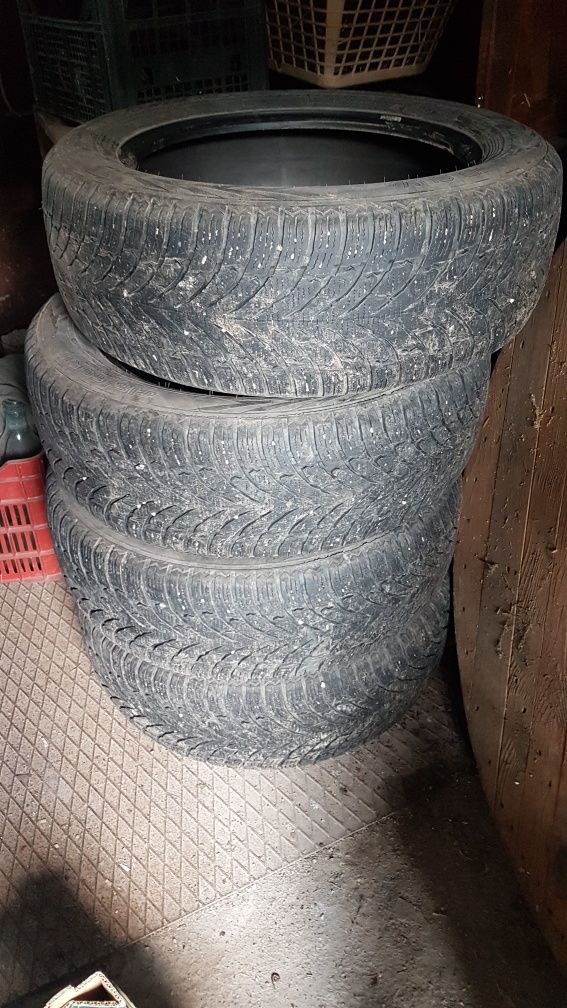 215/60 R17 100H XL NOKIAN WR SUV 4 Зимни гуми
215/60 R17 100H XL