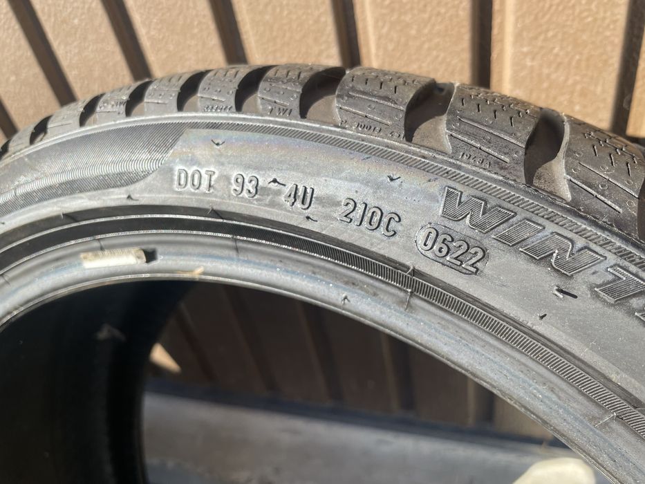 Set Anvelope cauciucuri M+S 225 40 R18 Pirelli Sottozero 3 92V dot 22