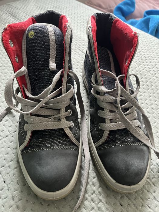 Bocanci bombeu Elten10