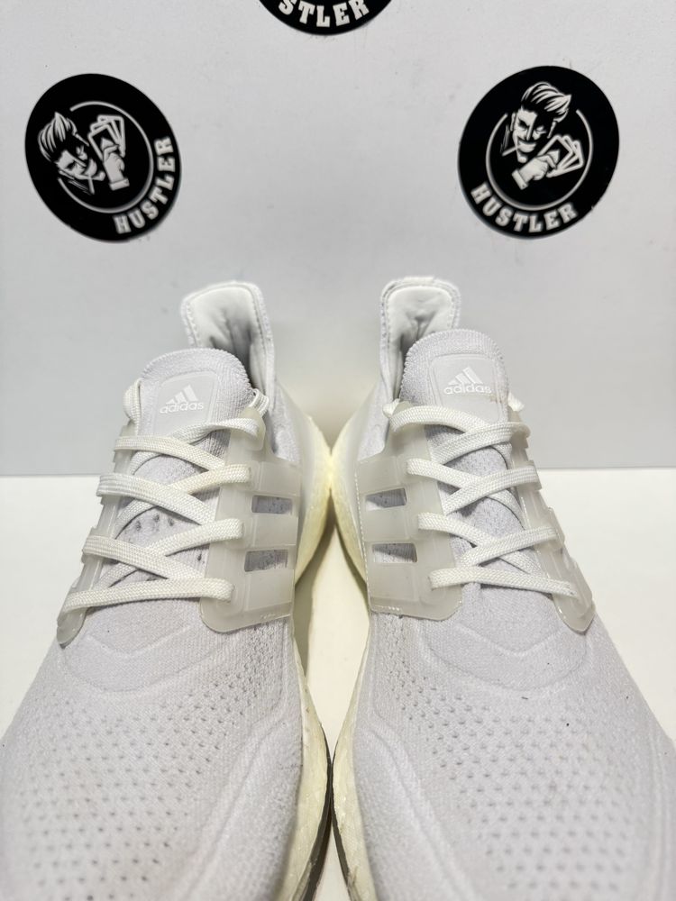 Маратонки Adidas ULTRABOOST 21.Номер 42.5