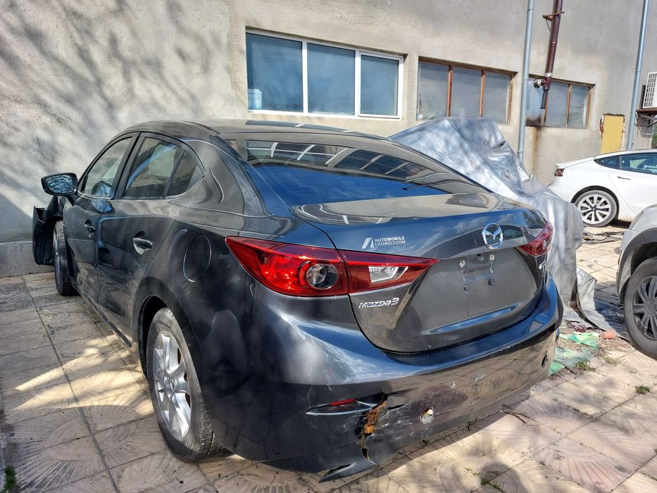 Mazda 3 за части 2,0 бензин 2014 година