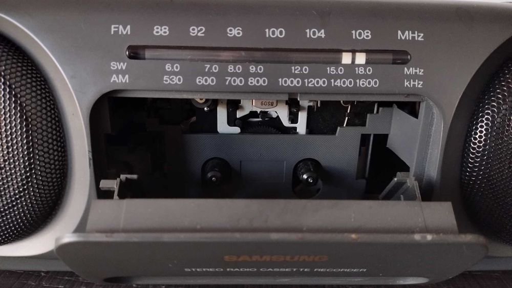 Radio-casetofon portabil Samsung
