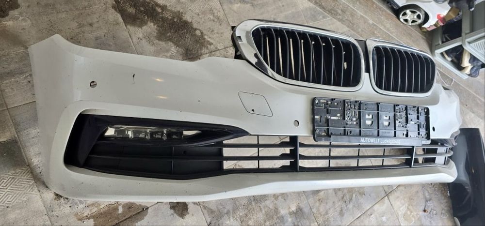 Предна Задна броня Прагове Фарове BMW G30 Стопове