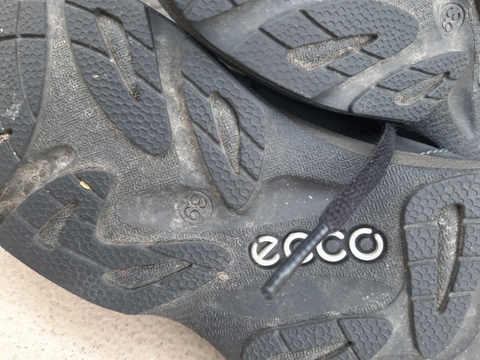 Pantofi ECCO de piele nubuck, marimea 39