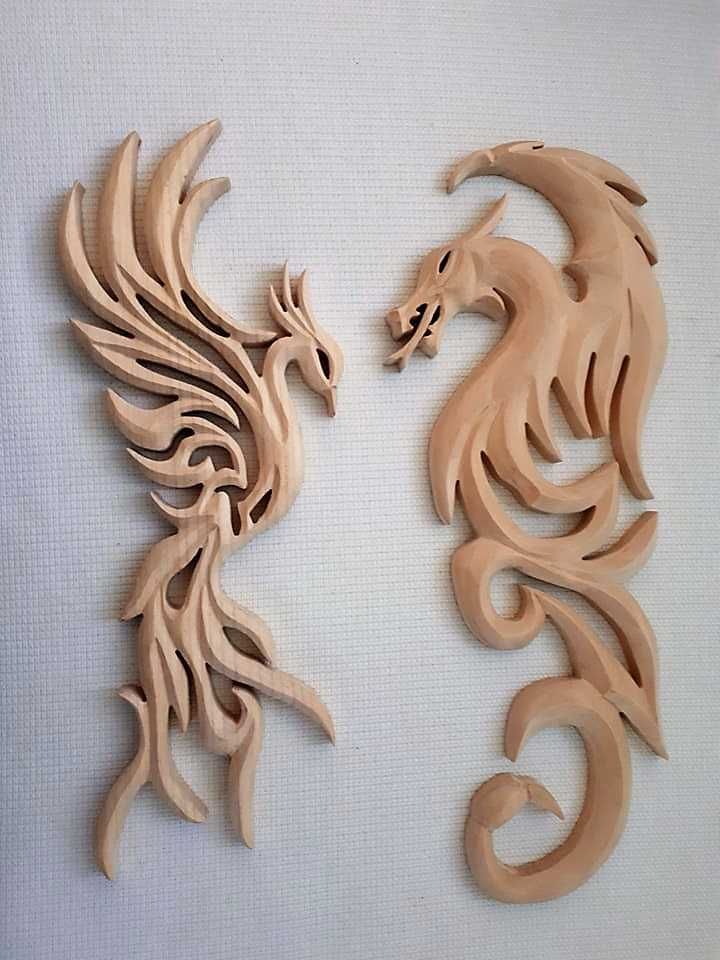 Феникс и Дракон дърворезба