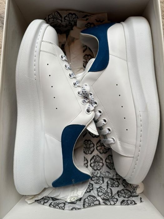 Alexander McQueen sneakers Blue