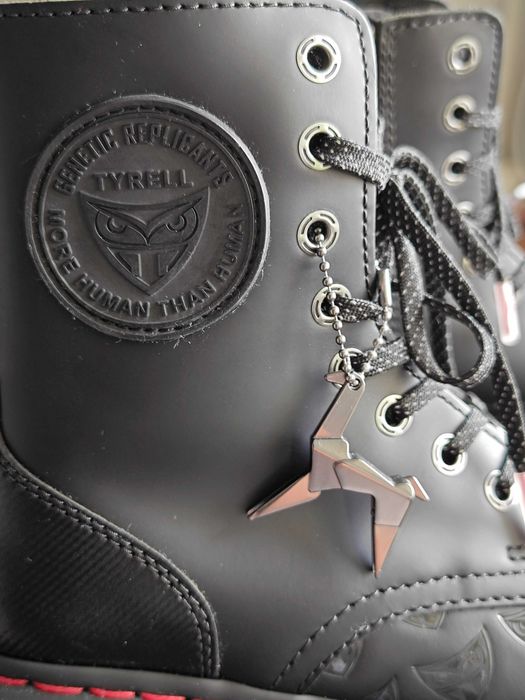 Боти Dr. Martens