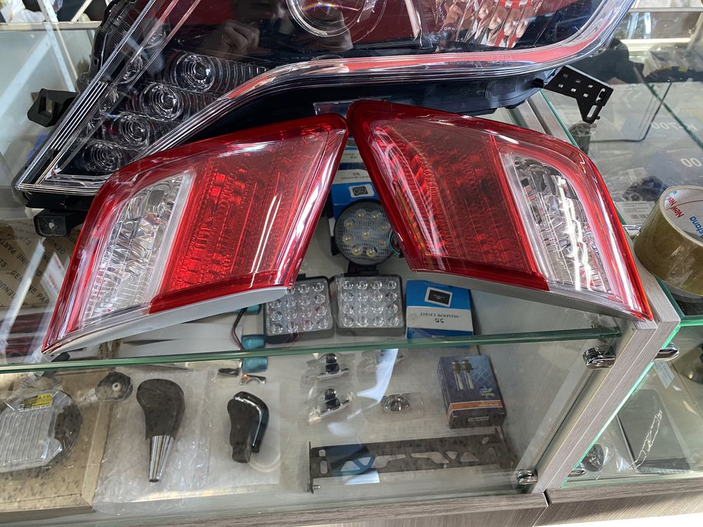 Задний фонарь крышка багажнику для Toyota Camry 40