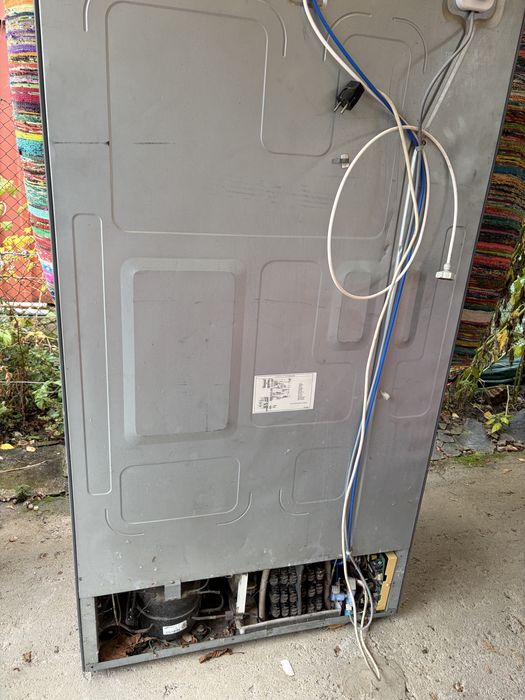 Хладилник с фризер Самсунг