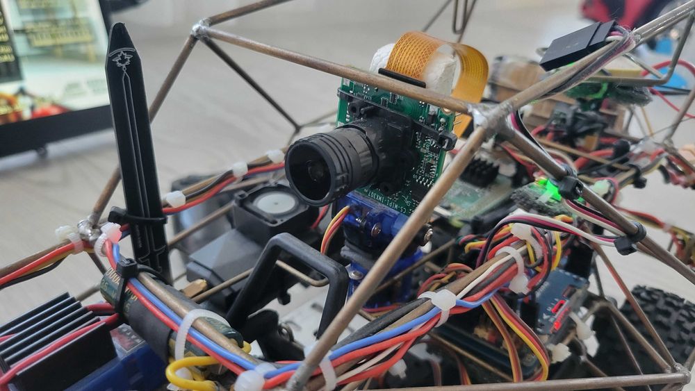Vând aparat FPV 1:10 Ruby iNav