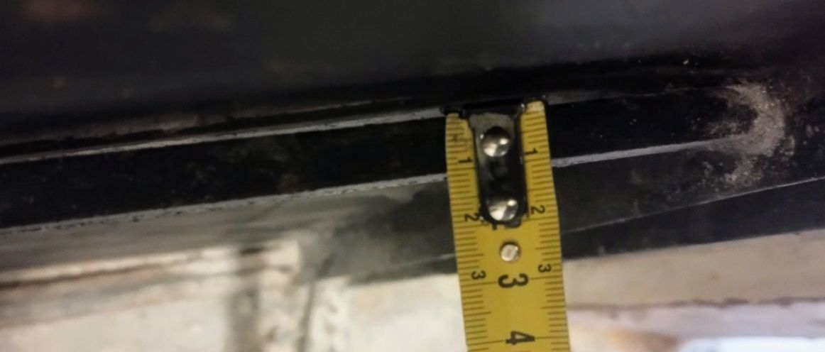 Метална входна врата с каса с външни размери 86 х 186,5 см