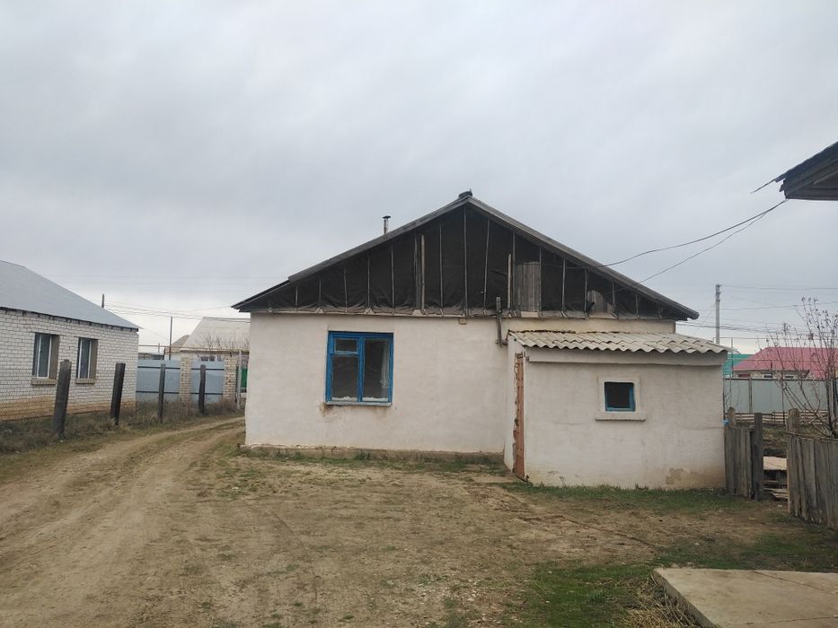 Продам участок 5соток с домом (саман)