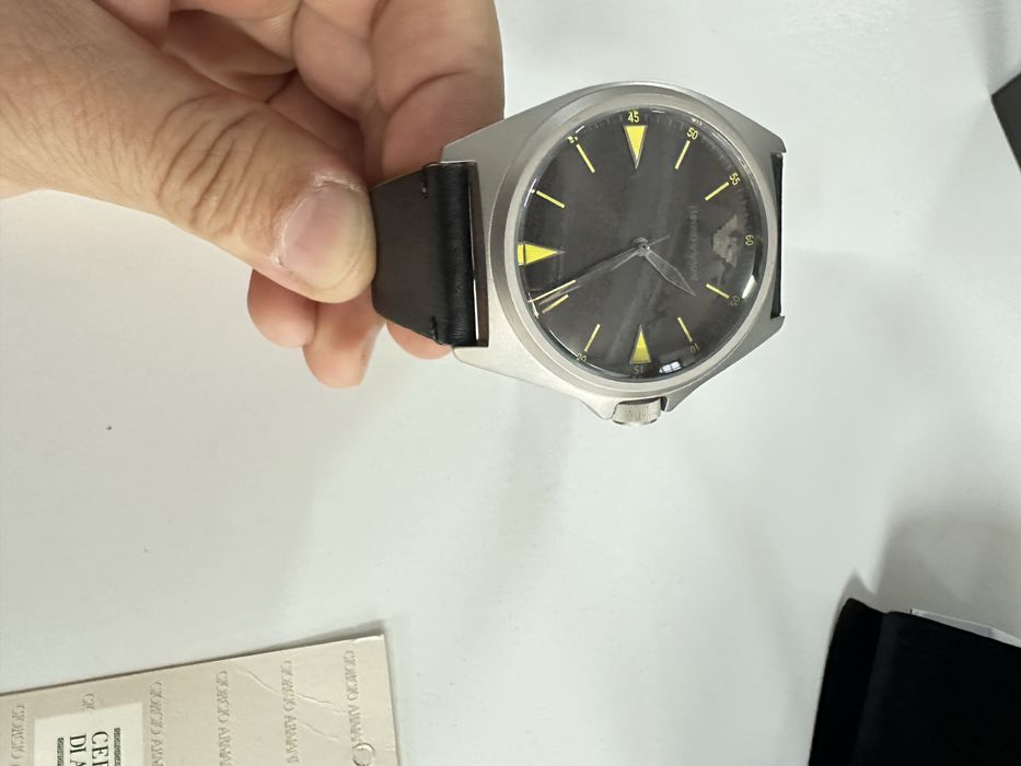 Emporio Armani часовник