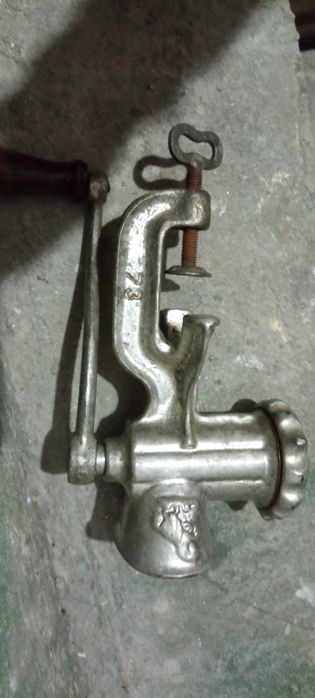 Мелачка за месо и зеленчуци