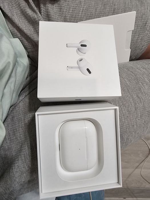 Airpods pro кейс