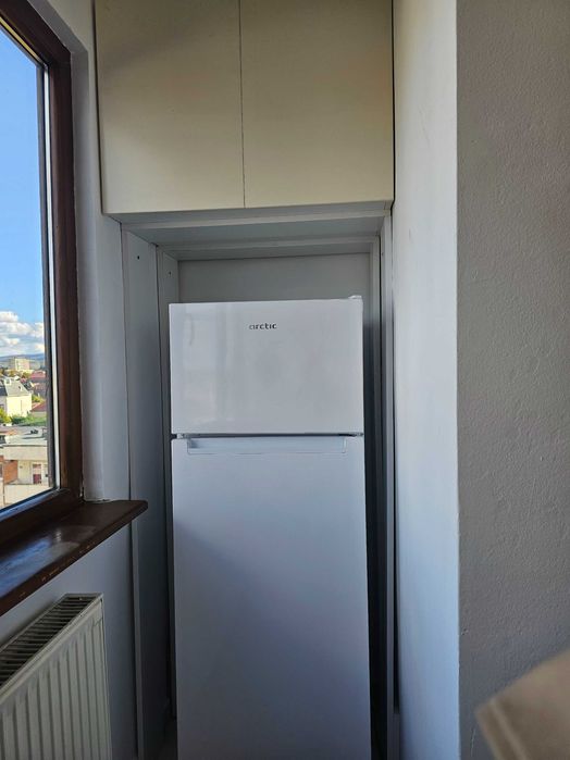 Inchiriez apartament cu o camera semicentral