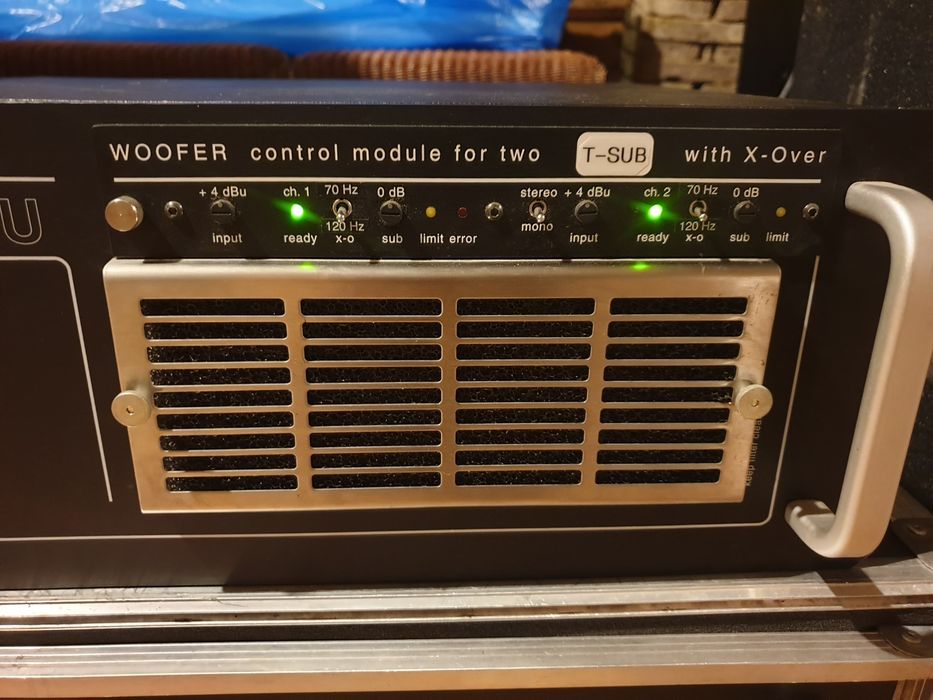 Amplificatoare Mosfet KsAudio CA4U 4canale/4x1000w cu modul controler