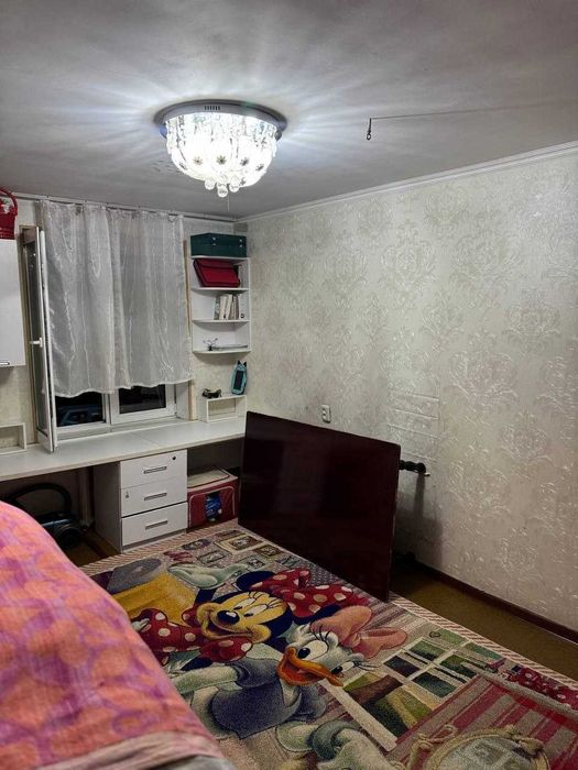 3 xonali kvartira sotiladi