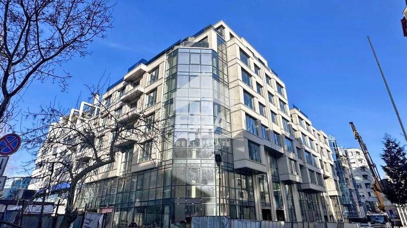 Продава се Четиристаен апартамент в София, Лозенец - 206 кв.м за 3848 €/кв.м - Снимка #9