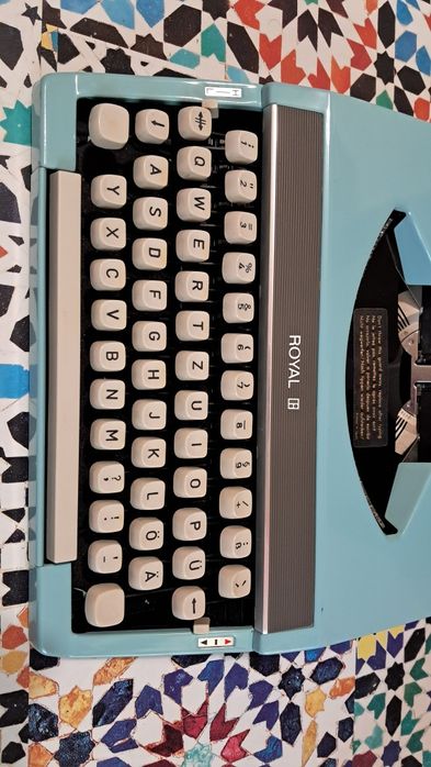 Mașină de scris ROYAL