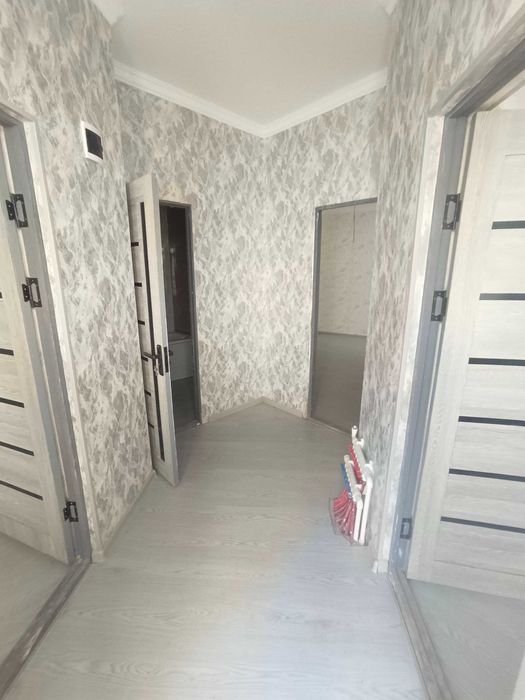 участка сотилади метро дустлик  3 хона