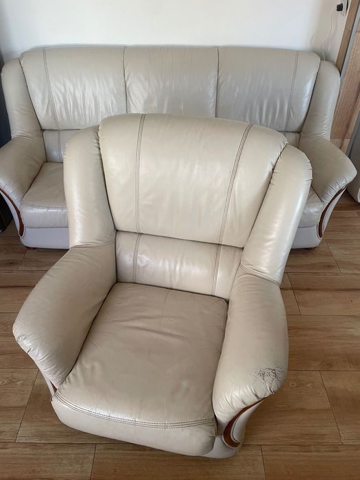 Диван със фотиолчета 2броя уникално запазени цената е много приемвлива