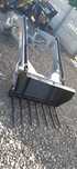 Incarcator frontal u 650