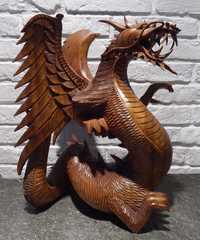 Dragon din lemn masiv de suar de dimensiuni impresionante sculptat int