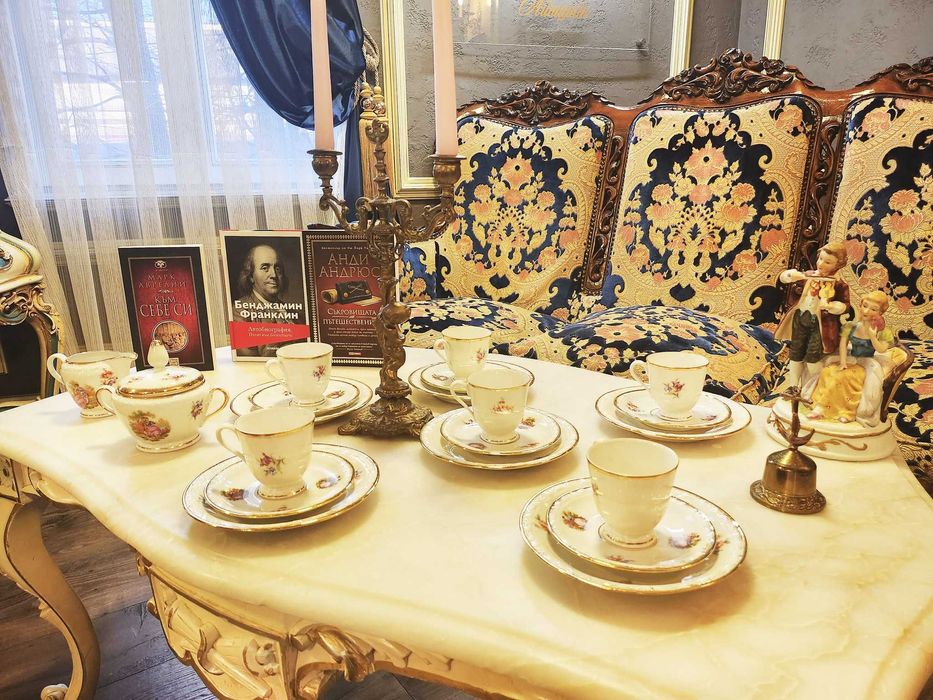 Елегантна колекция от барокови мебели