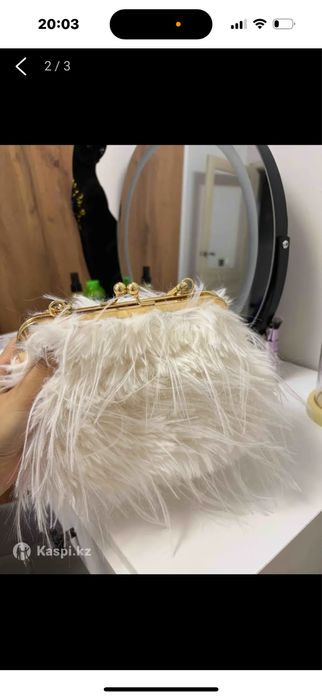 Продам сумку - клатч на выход