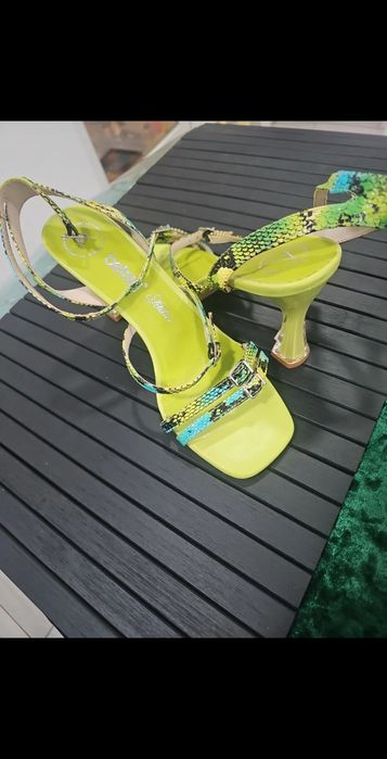 Sandale piele ediție limitata aboutyou animal print, verde deschis, al