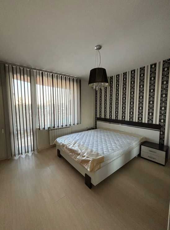 Дава се под наем Тристаен апартамент в София, Витоша - 113 кв.м за 899 € - Снимка #9