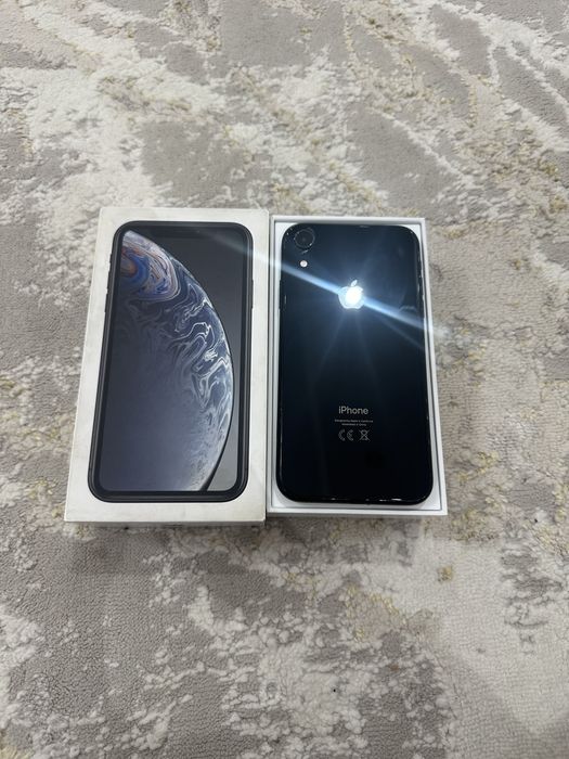 Продам iPhone XR