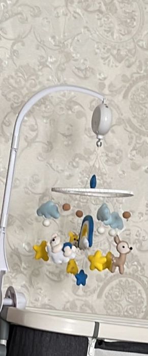 Продам кроватку-манеж