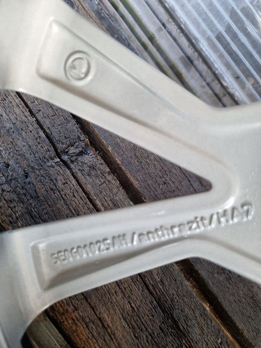 Jante Skoda RS 19 Gemini xtreme