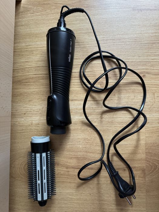 Perie de păr electică Braun