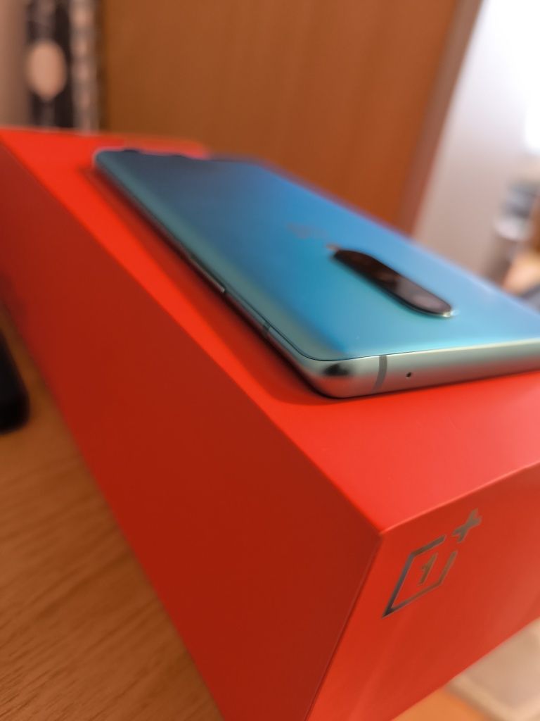 Vand Oneplus 8 12gb 256gb impecabil